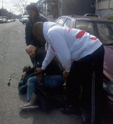 Jon Jones Stops Robber